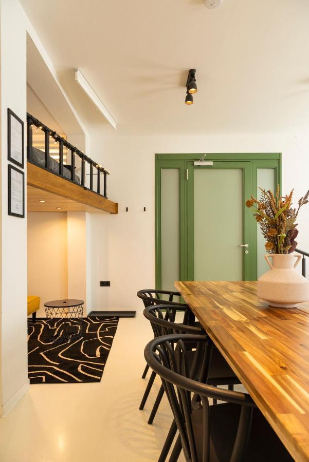 Modernes Loft Mit Sandstein-gewoelbe Im Zentrum *